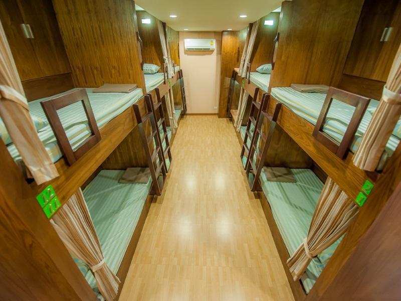 Full House Hotel Bangkok Ngoại thất bức ảnh